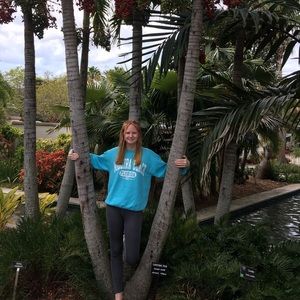 Meet your Posher, Lyndy